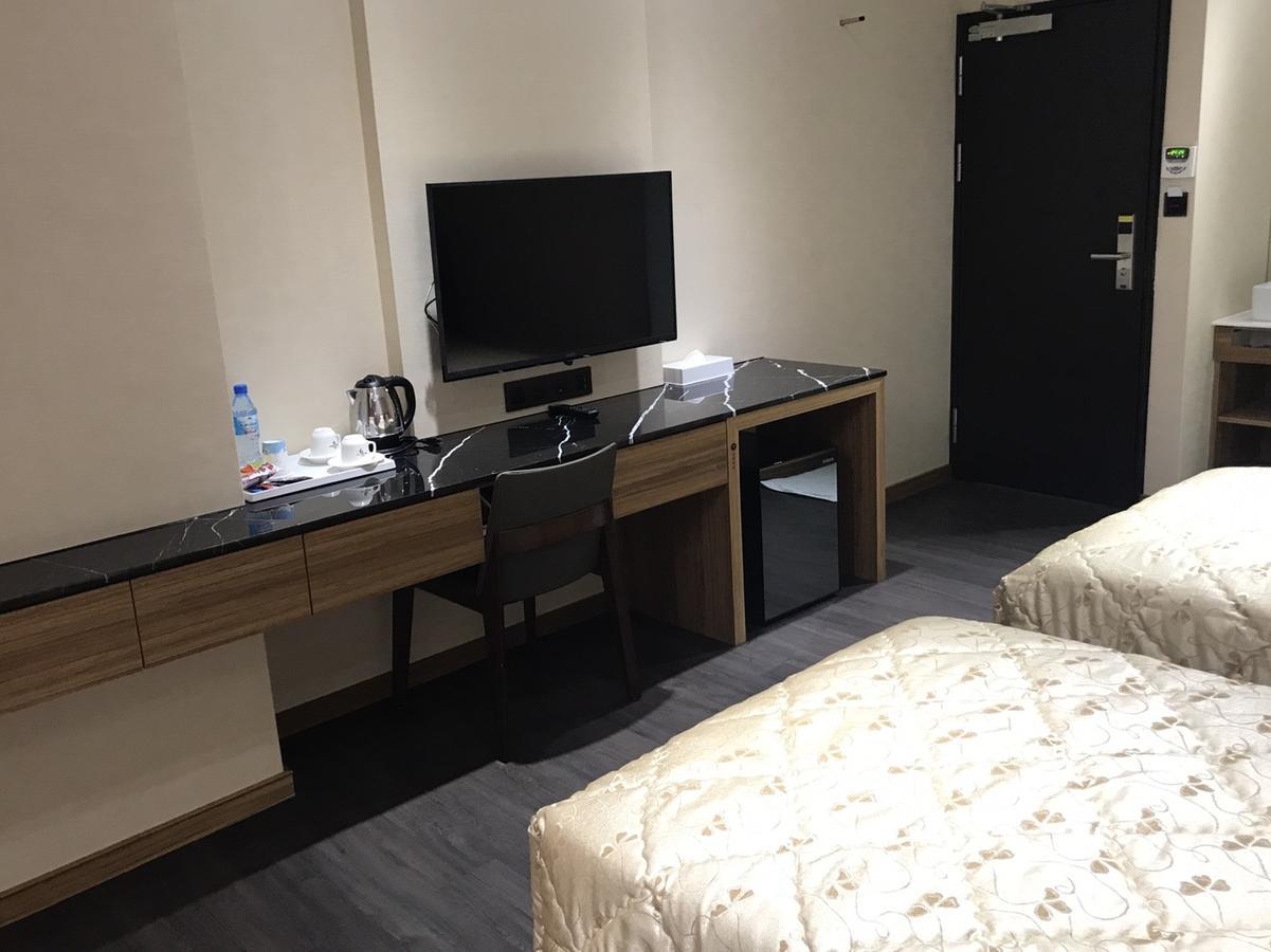 Red Hotel Yuanlin Zewnętrze zdjęcie